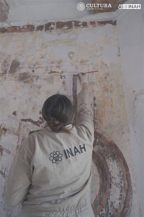 Pinturas descubiertas en Tecoh durante restauración del INAH