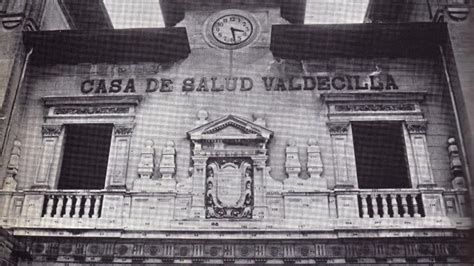 Vista desde la capilla hacia la Casa de Salud Valdecilla y las Tres Torres