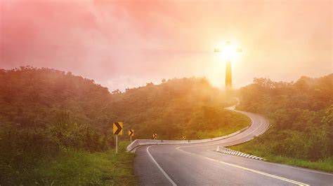 Camino de la cruz hacia la gloria