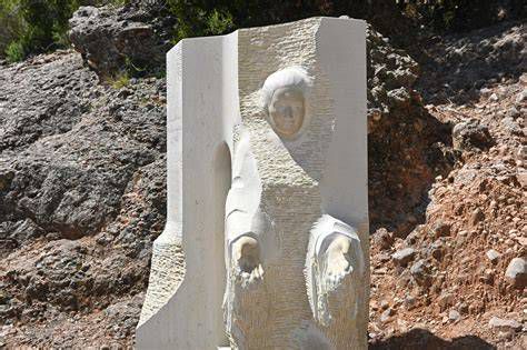l'Avi de Josep Montserrat - escultura realista
