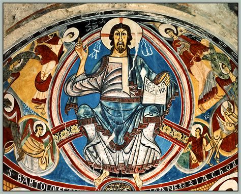 Templo románico con representación de Dios Pantocrátor