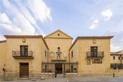 Fachada actual del Convento de los Capuchinos en Sarrià