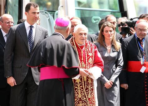 Encuentro del Papa Benedicto XVI con autoridades en Valencia