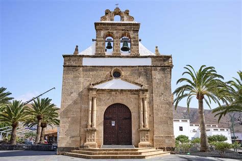 Fachada principal de la ermita de Nuestra Señora de la Misericordia