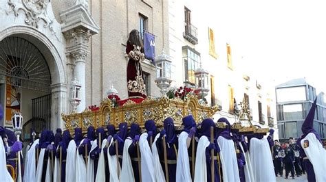 Procesión de Semana Santa con Nuestro Padre Jesús Nazareno en Cox