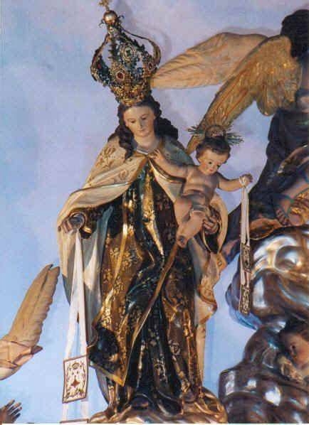 Grupo escultórico Virgen del Carmen Beniaján (reconstrucción y detalle de la Virgen con el Niño)