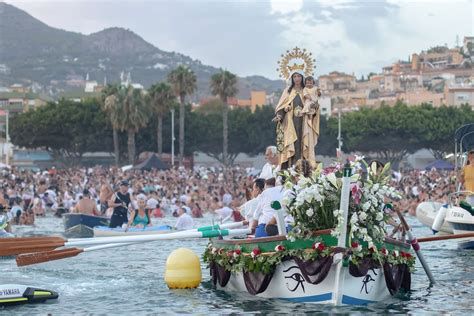 Procesión marítima de la Virgen del Carmen en La Gomera