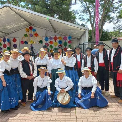 Celebración del Ramo en Arure con chácaras y tambores