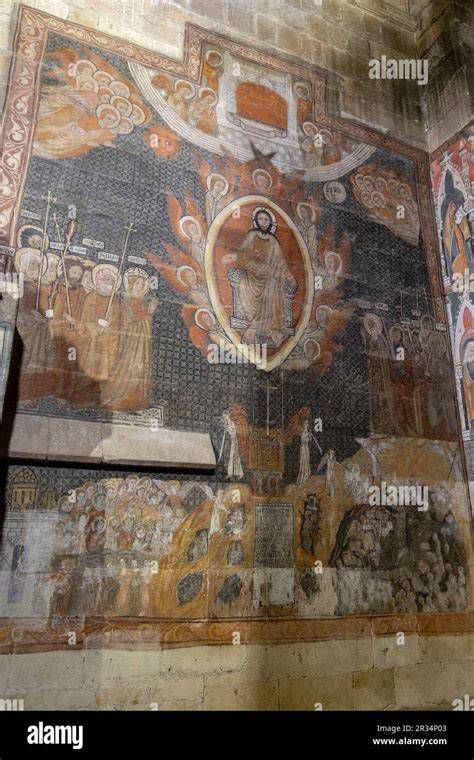 Detalles arquitectónicos y pinturas de la Capilla de San Martín Alfonso del Alcázar
