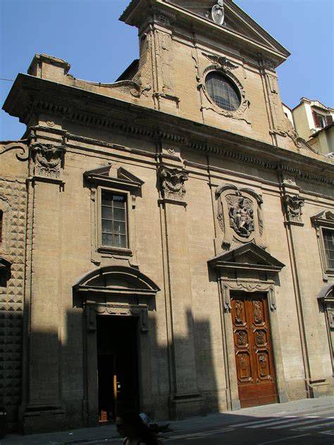 Vista esterna della chiesa di Santa Trinita e Via Tornabuoni