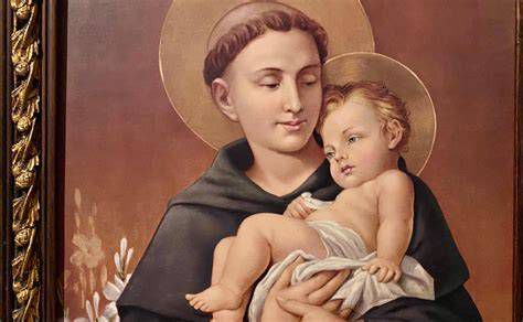 Imagen de San Antonio de Padua con el Niño Jesús en brazos