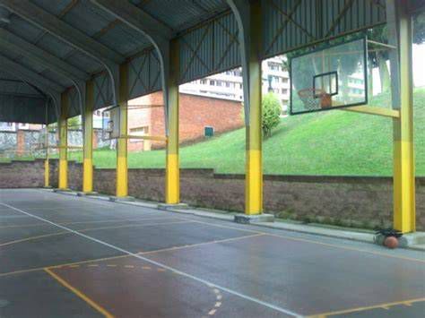 Mapa de la ubicación de Instalaciones Deportivas El Cristo en Oviedo