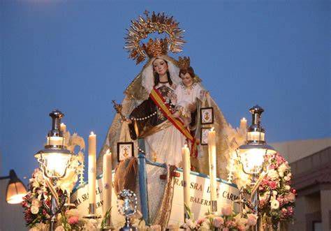 Procesión marítimo-terrestre de la Virgen del Carmen en Almerimar