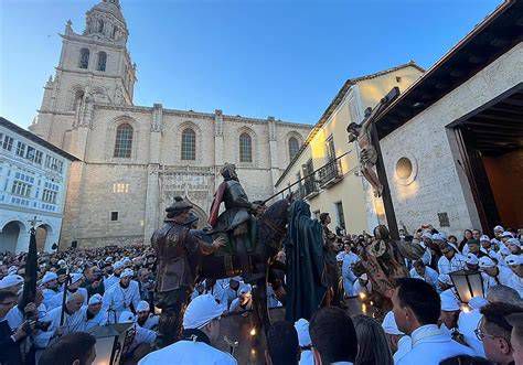 Procesión de los Pasos Grandes en el Corro de Santa María