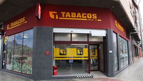 fachada de estanco tradicional en Madrid