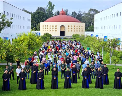 Plano aéreo del Seminario Diocesano de Logroño y sus extensas zonas verdes