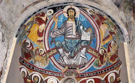 Ábside y fresco del Pantocrátor en la bóveda de la primitiva iglesia