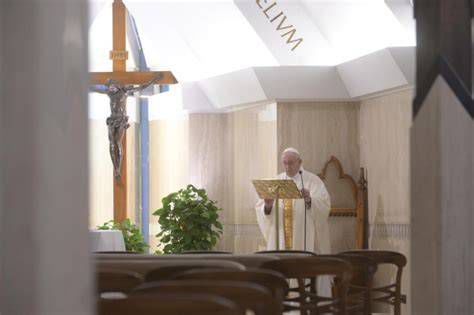 Capilla de la Casa Santa Marta durante la misa matutina