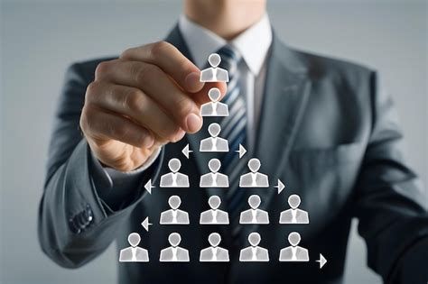 Jerarquía de autoridad en el mundo y la supremacía de Cristo