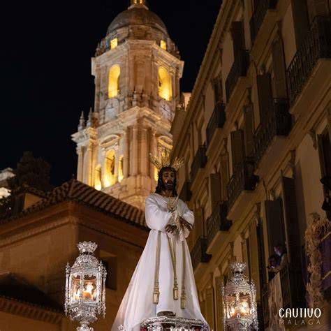 Procesión del Cautivo en Málaga recorriendo calles del barrio de la Trinidad