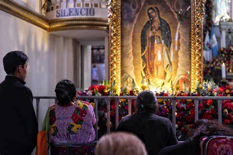Procesión en Honor a la Virgen de Guadalupe