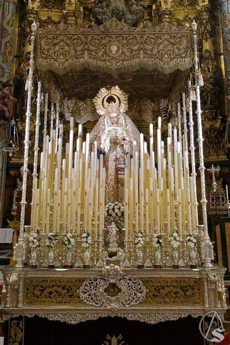 Procesión de la Virgen del Socorro bajo palio
