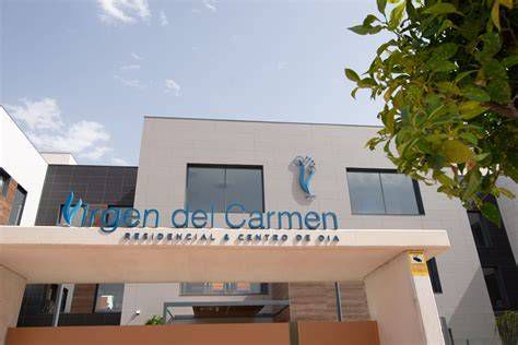 fachada de Residencia Virgen del Carmen en Alburquerque