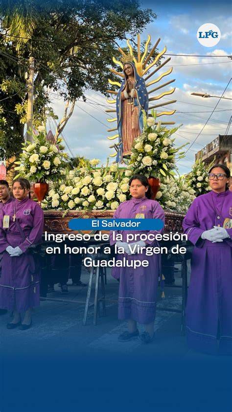 Procesión de peregrinos y feligreses durante una beatificación