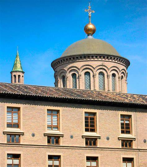 Fachada del Edificio Pignatelli, sede actual de la Diputación General de Aragón