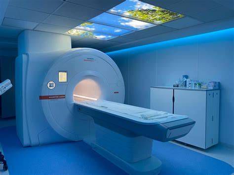 Equipo de resonancia magnética ecológica en Hospital La Misericordia