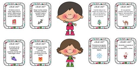 Niños jugando a adivinanzas navideñas en familia