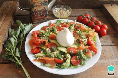 burrata con tomate y rúcula