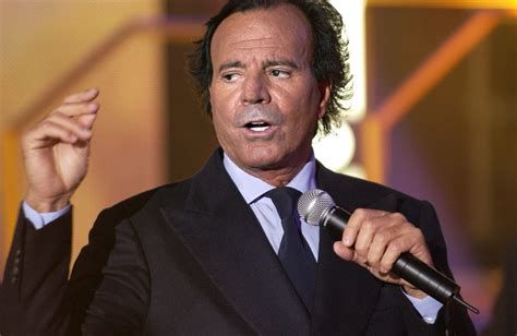 Julio Iglesias en concierto mundial