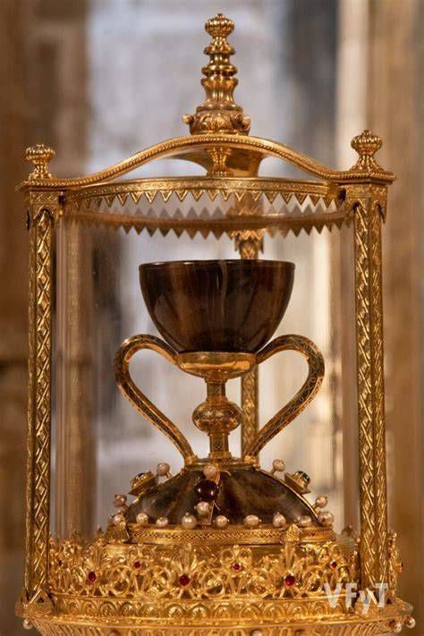 Imagen del Santo Cáliz de Valencia en la Catedral