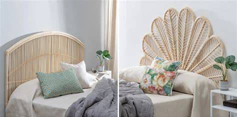 Cabeceros de cama en materiales naturales y formas redondeadas