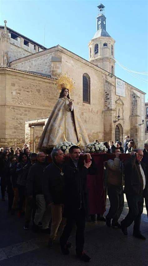 Procesón de la Virgen de Consolación por las calles de Osuna