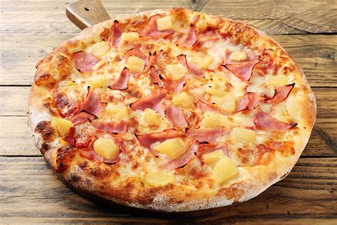 Foto de Pizza Super Papa, Hawaiana y Especial de John