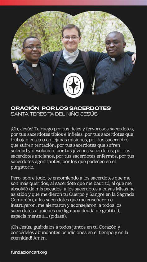 imagen: sacerdotes en oración y comunidad