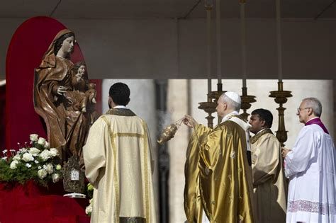 Imagen de la ceremonia de canonización en el Vaticano