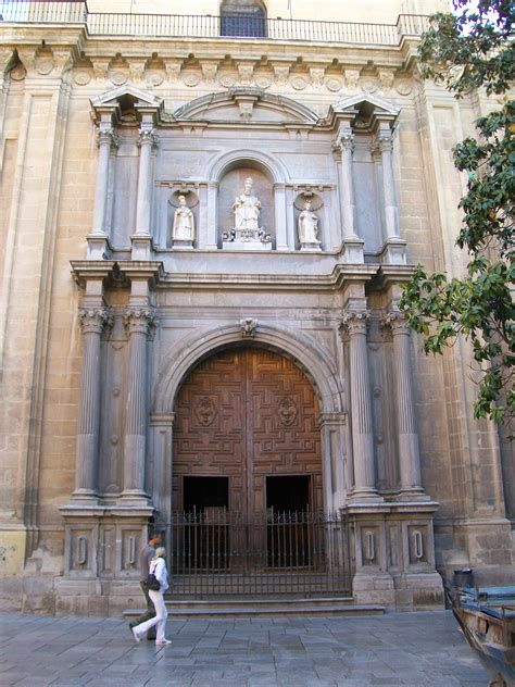 Antigua mezquita mayor de Granada convertida en Catedral y posteriormente en iglesia del Sagrario