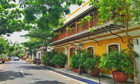mapa esquemático del barrio francés de Pondicherry con la basílica señalada